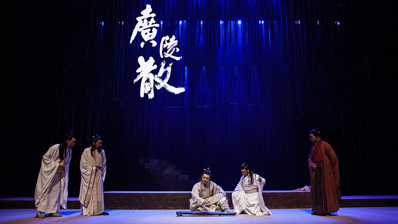 ������ɢ�����ֳ��й�ʿ�˵ľ����ں˺ͼ��߸��Է�ɵ�κ�����